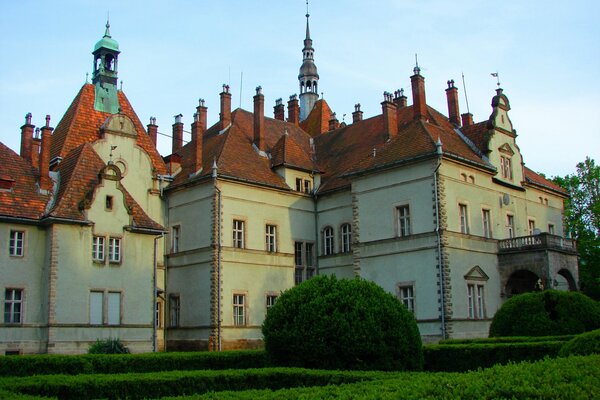 Hermoso castillo de caza en Transcarpacia