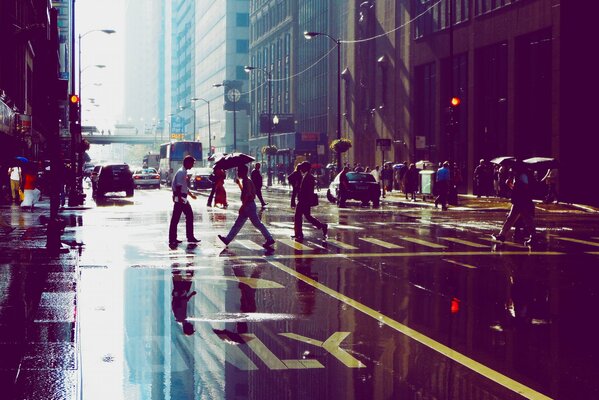 Chicagos Straße an einem regnerischen Morgen