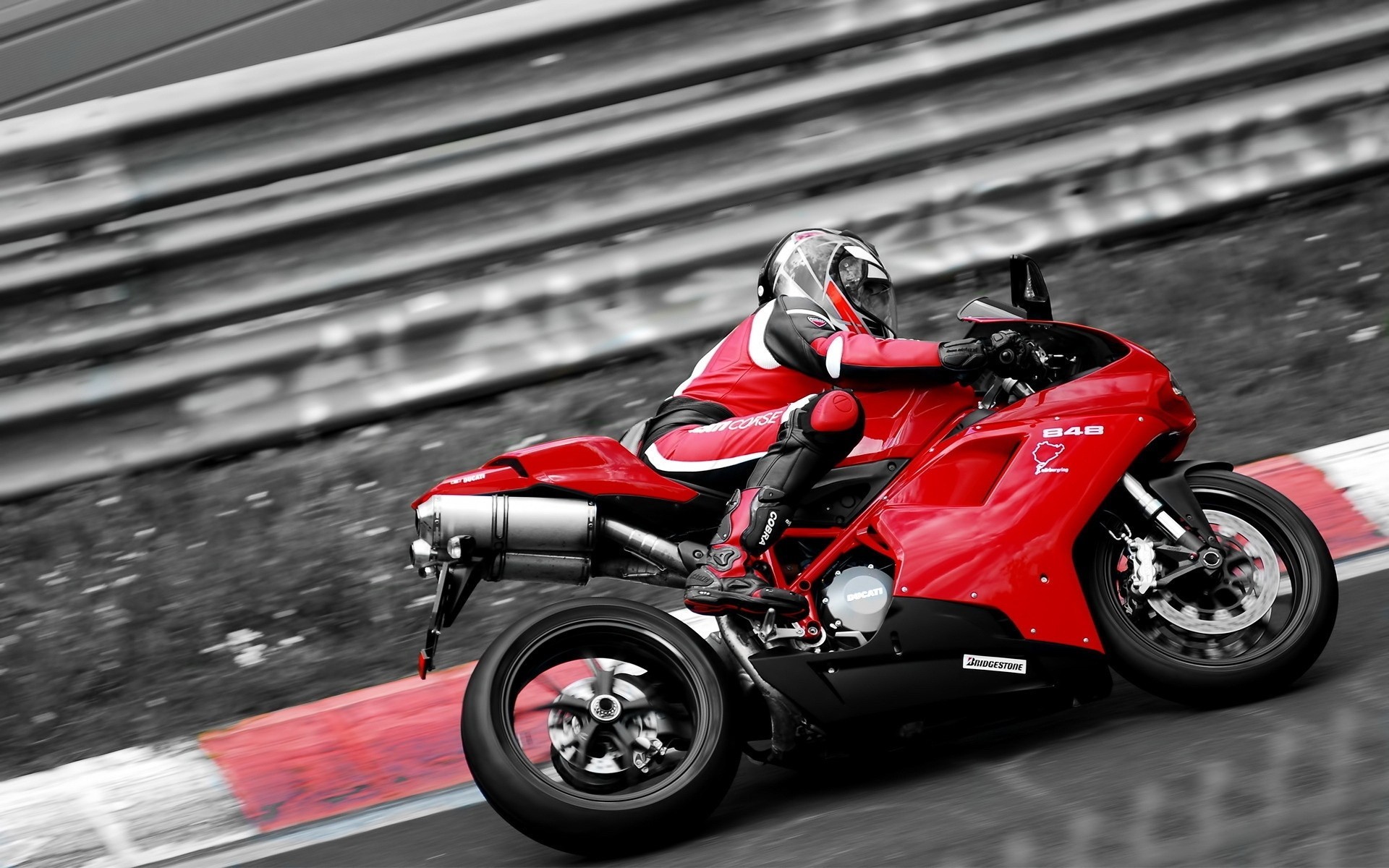 drehen ducati bomber