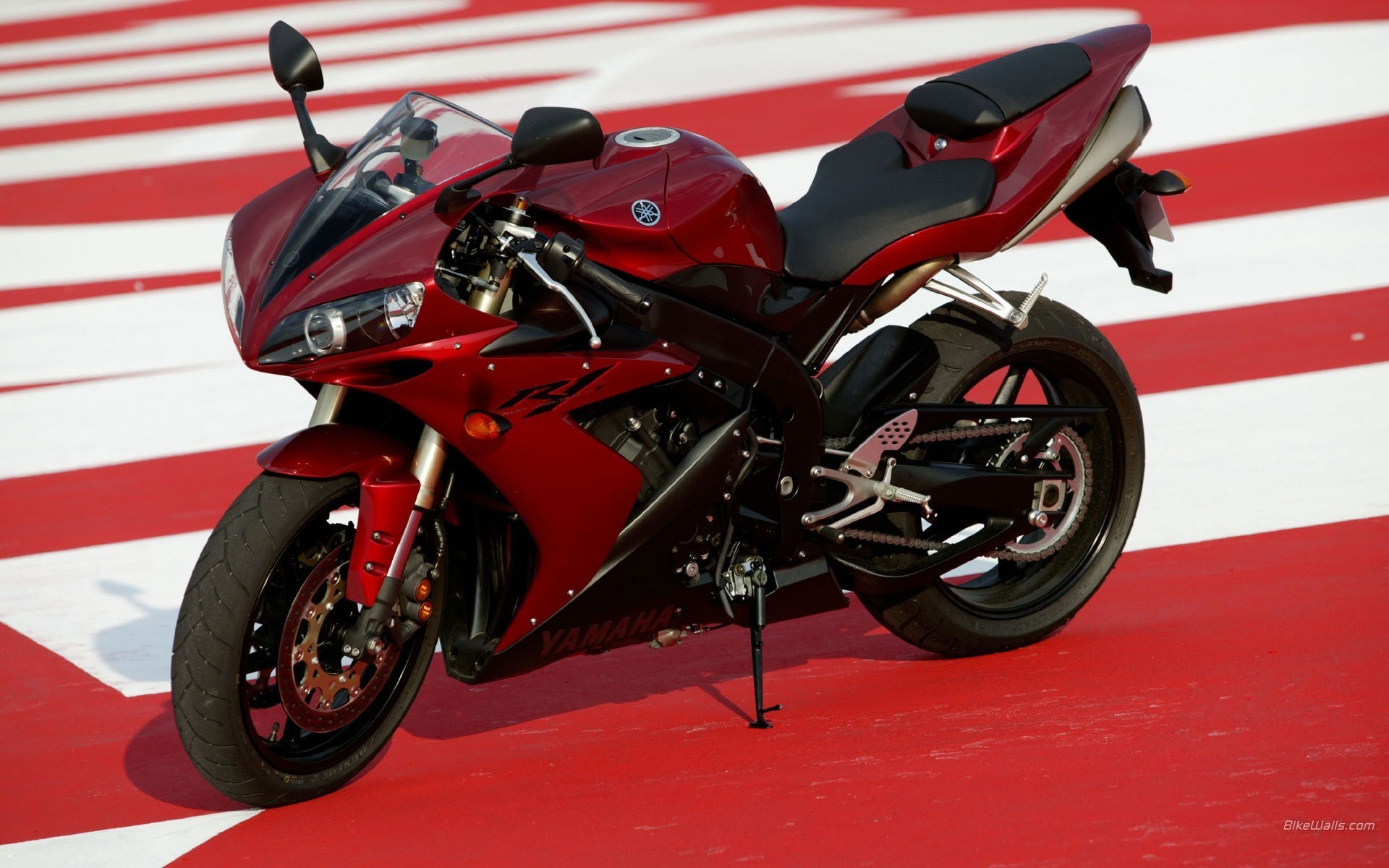 bicicleta adrenalina pista yamaha r1 motocicleta bombardero carrera deporte rojo