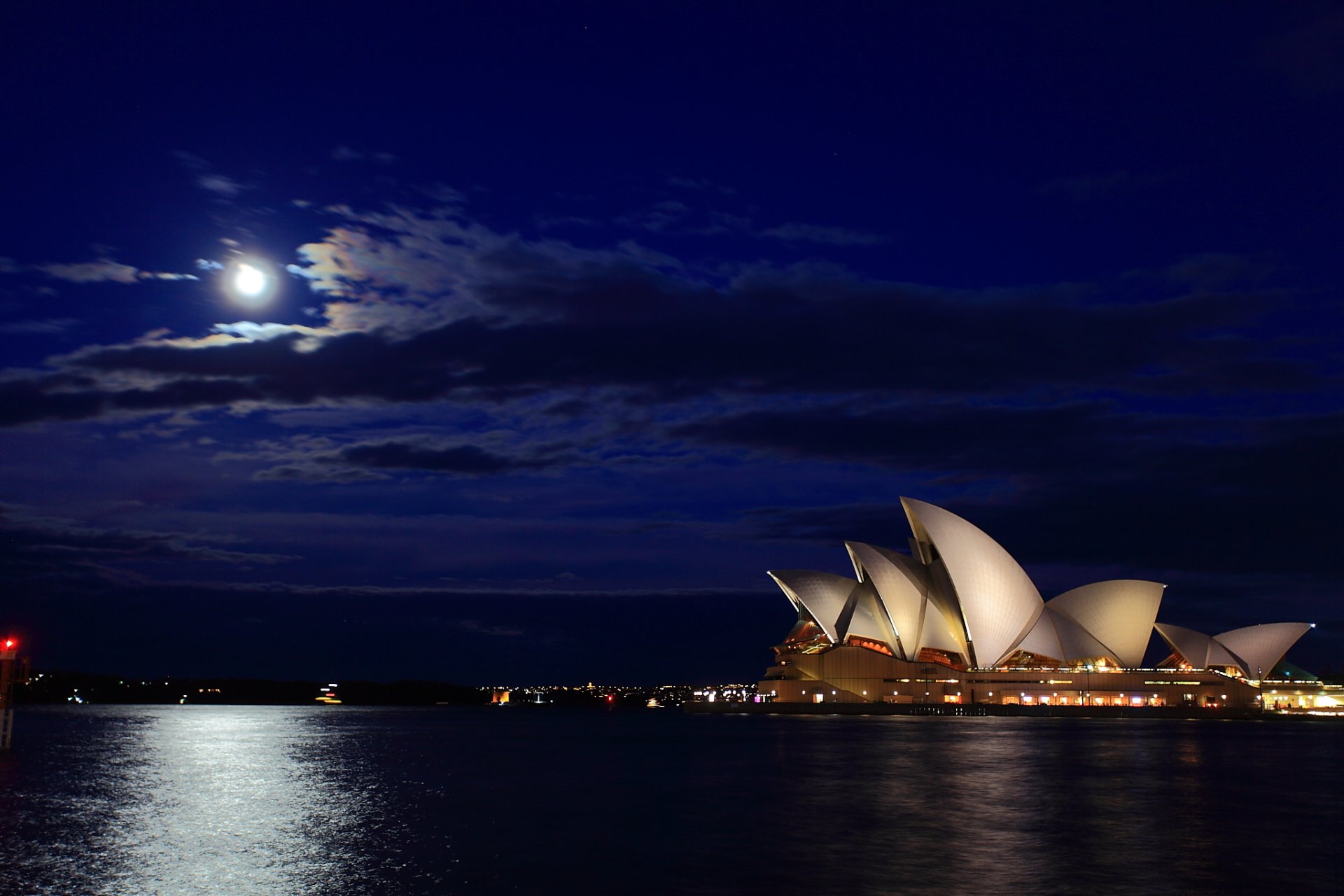 opéra harbour bridge sydney australie nuit lune passerelle mer