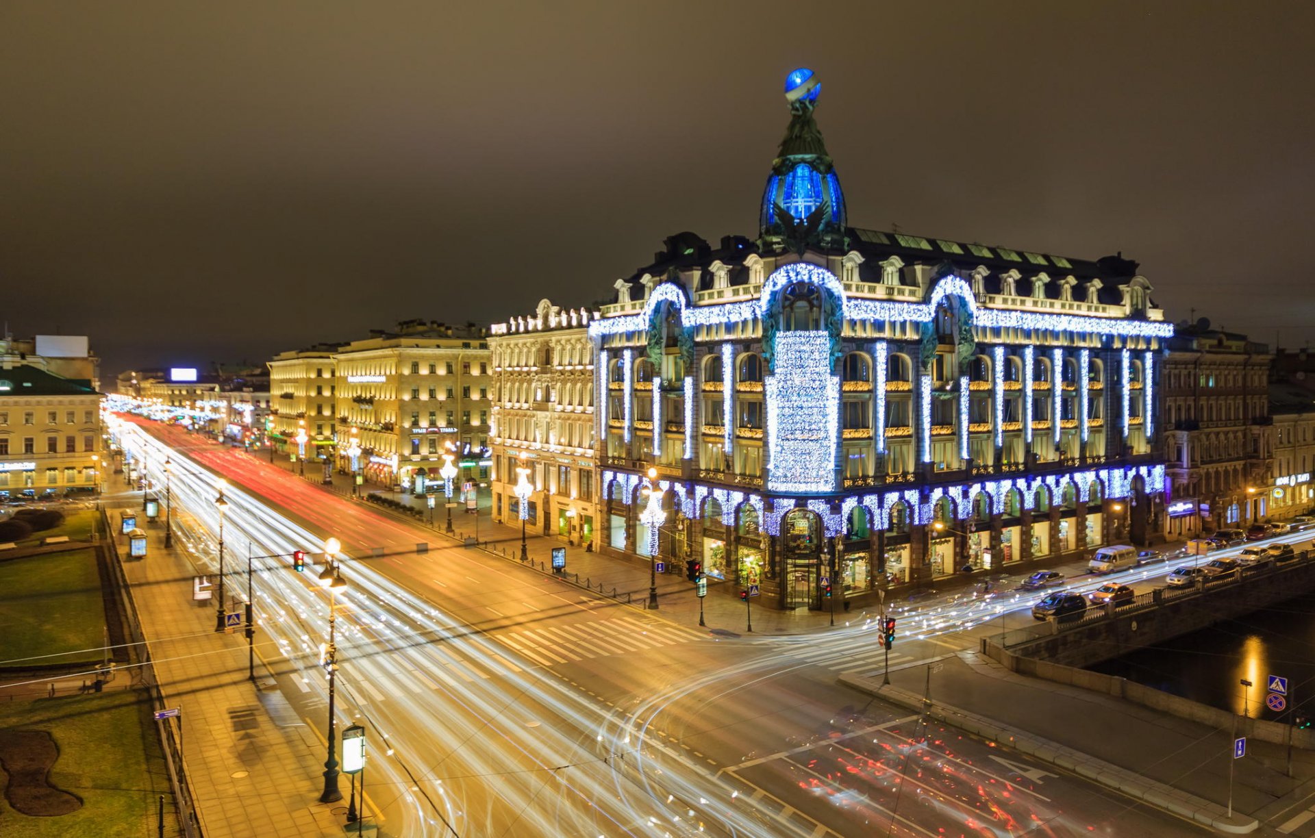 t. petersburg peter russia spb night lights house buildings street nevsky prospect singer