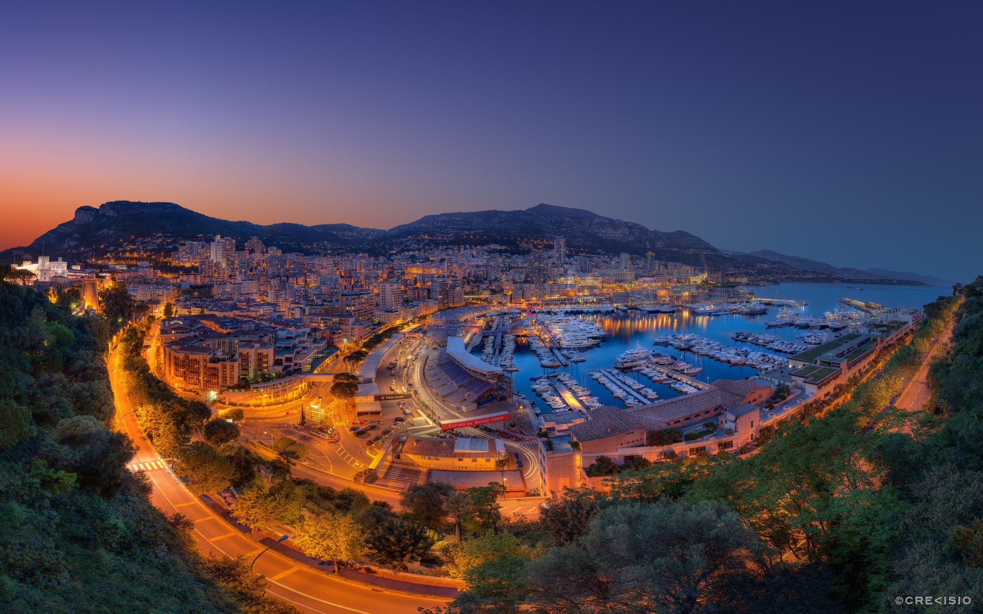 monte carlo fièvre port hercule principauté monaco ville baie soirée lumières montagnes