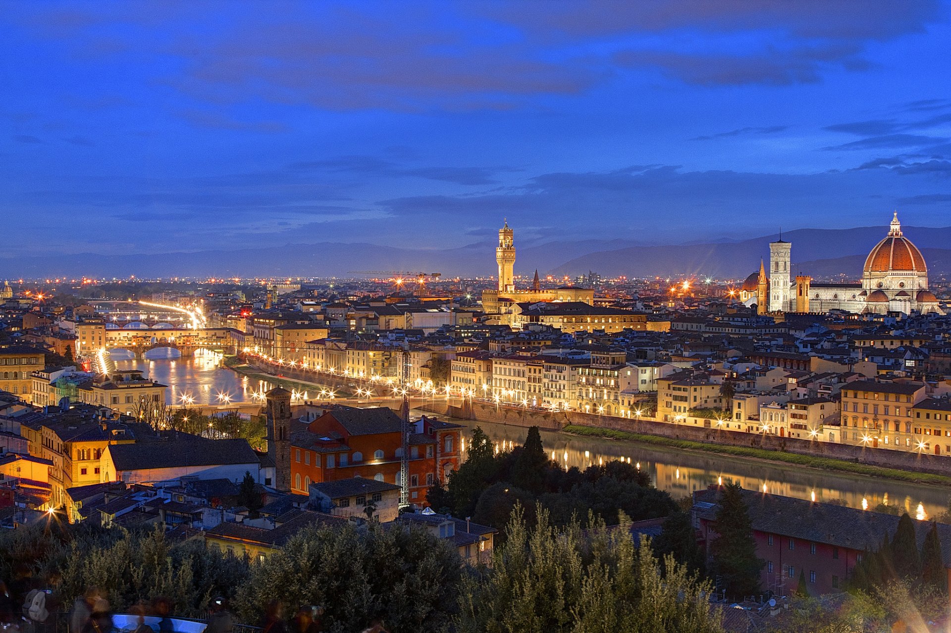 italia toscana firenze case tetti sera crepuscolo luci