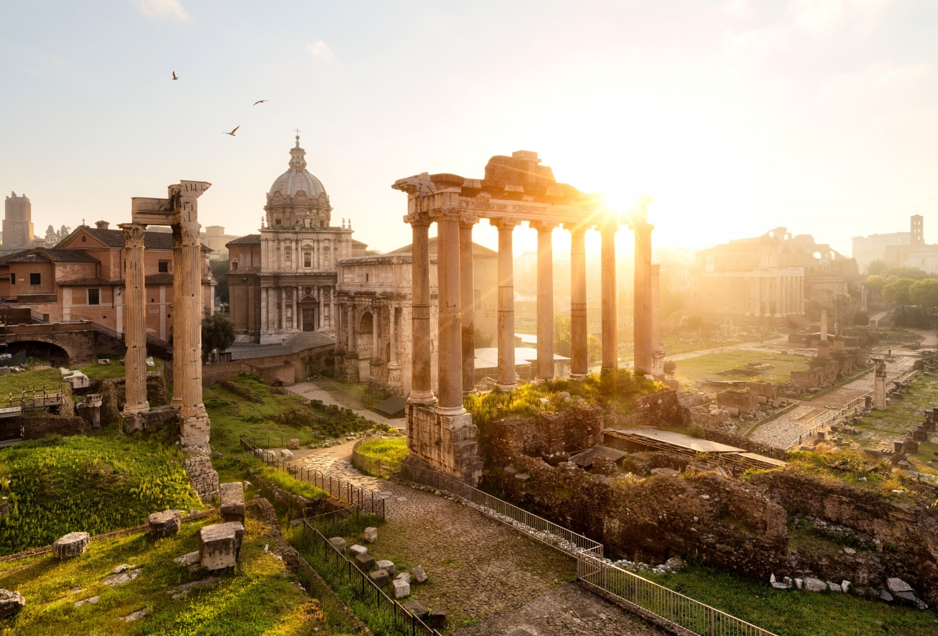 rome italie forum romain templum de saturne arco di settimio nord place colonnes arc temple matin soleil aube ville architecture attractions