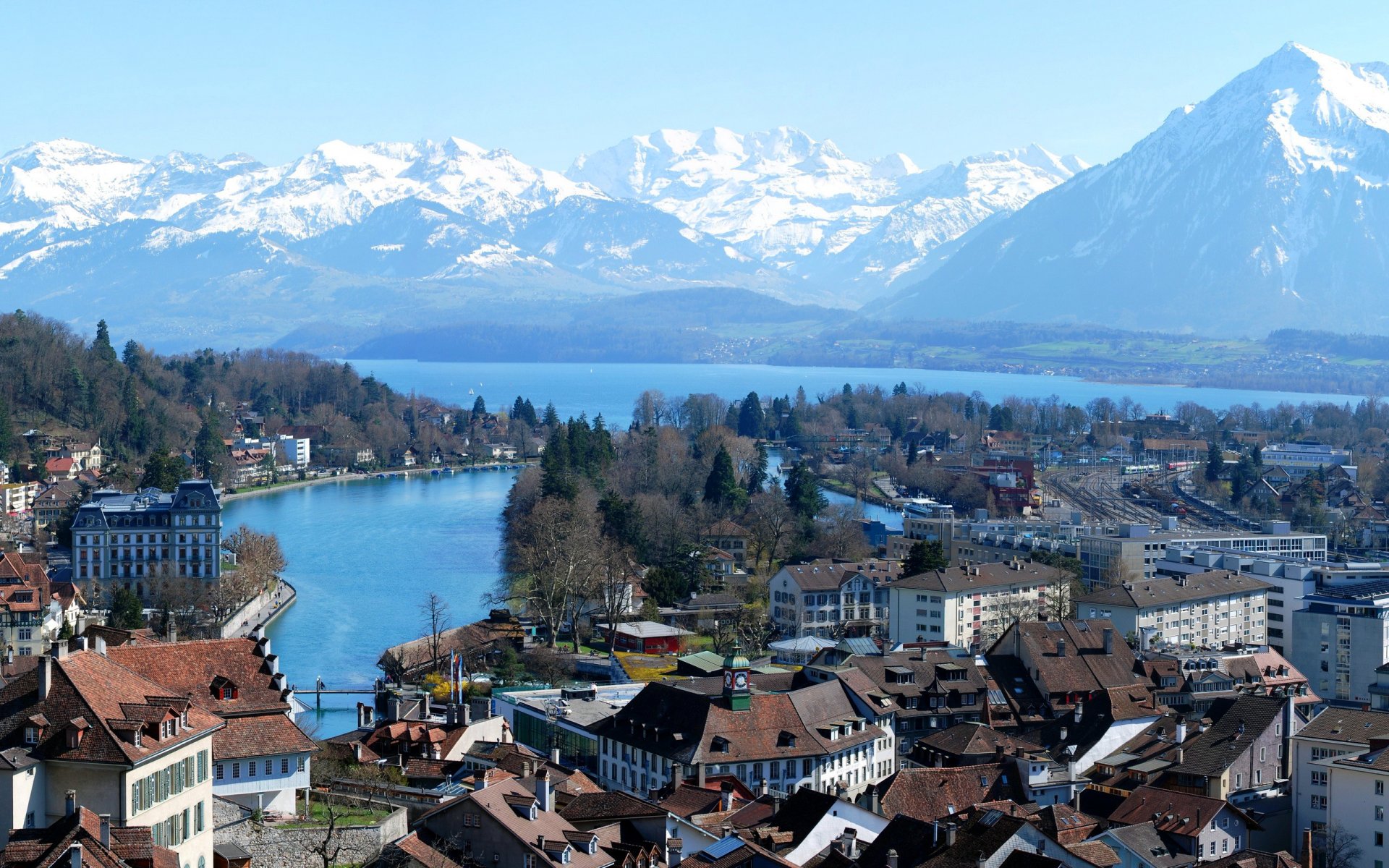 bern schweiz himmel berge schnee landschaft see bucht brücke häuser viertel straße bäume