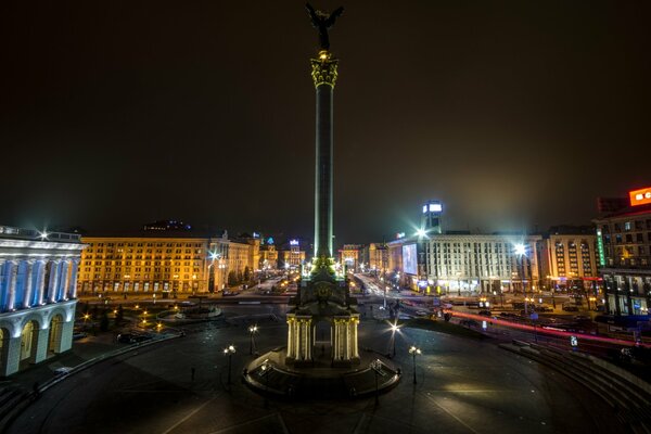 Independence Square night ukraine