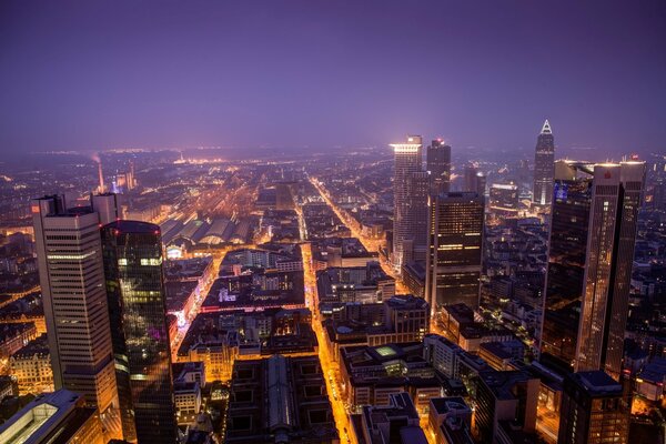 Pan-panoramic view of the city