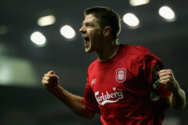 Las emociones del futbolista Steven Gerrard