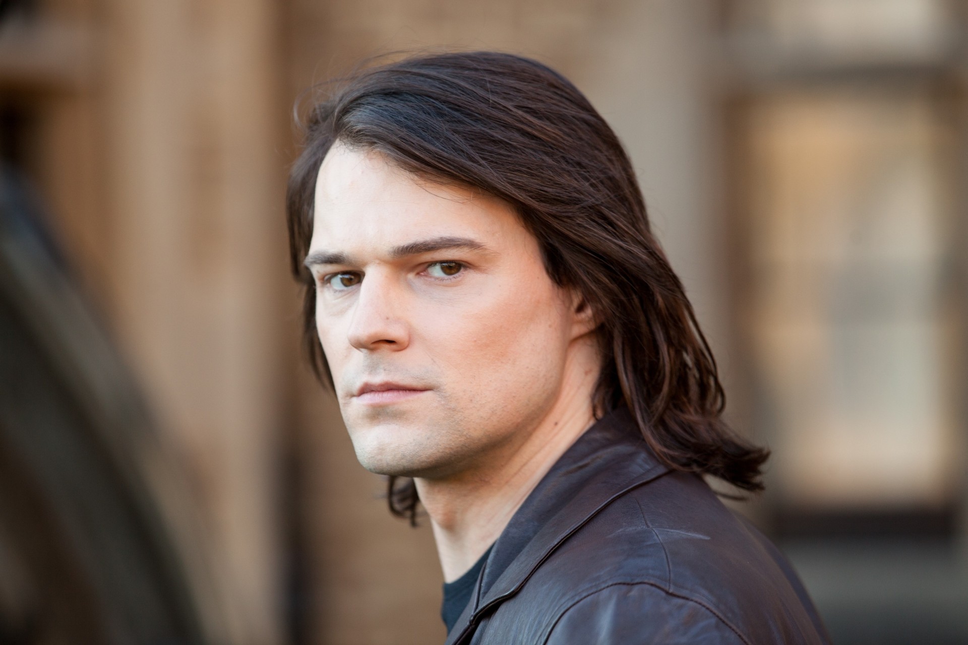 danila kozlovsky vue vampire academy film acteur