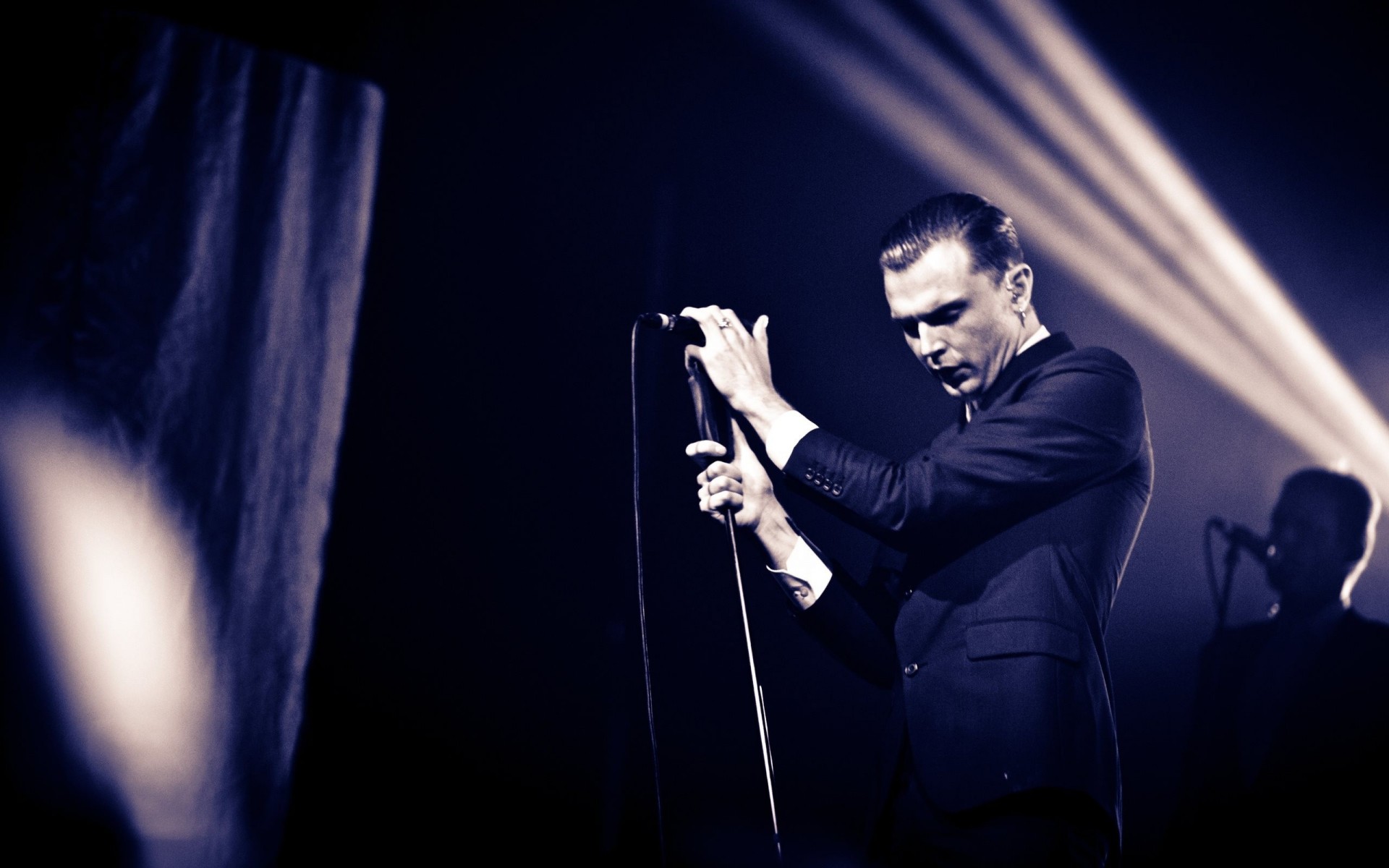 theo hutchcraft hutchcraft