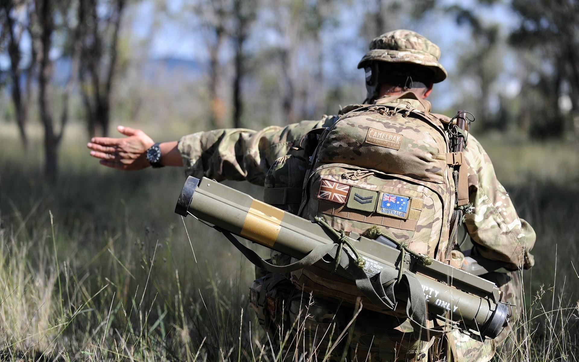 armes soldats armée