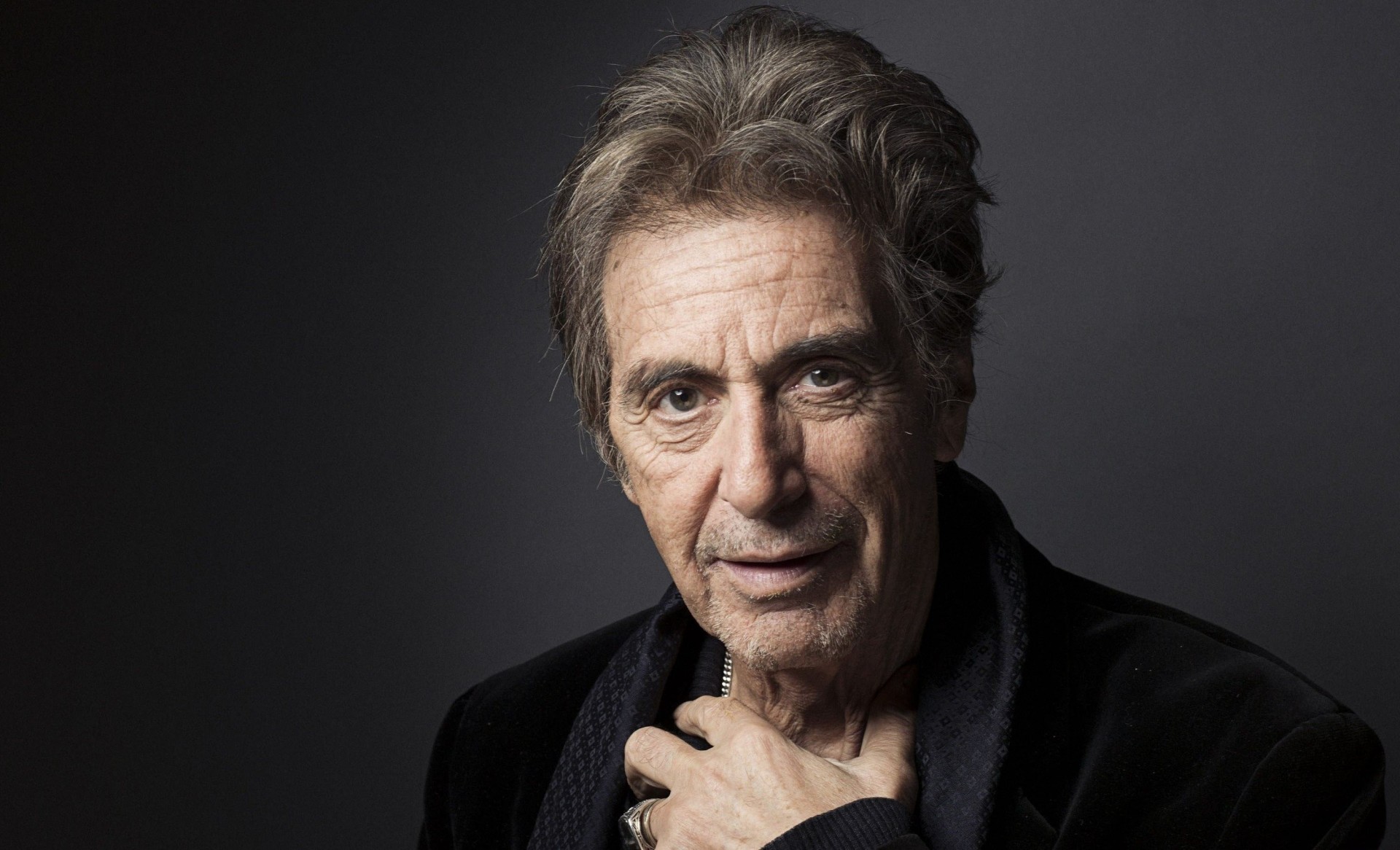 reżyser człowiek siwe włosy al pacino aktor