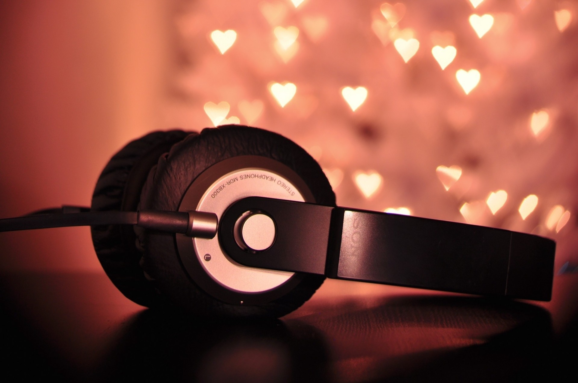 heart noise headphone