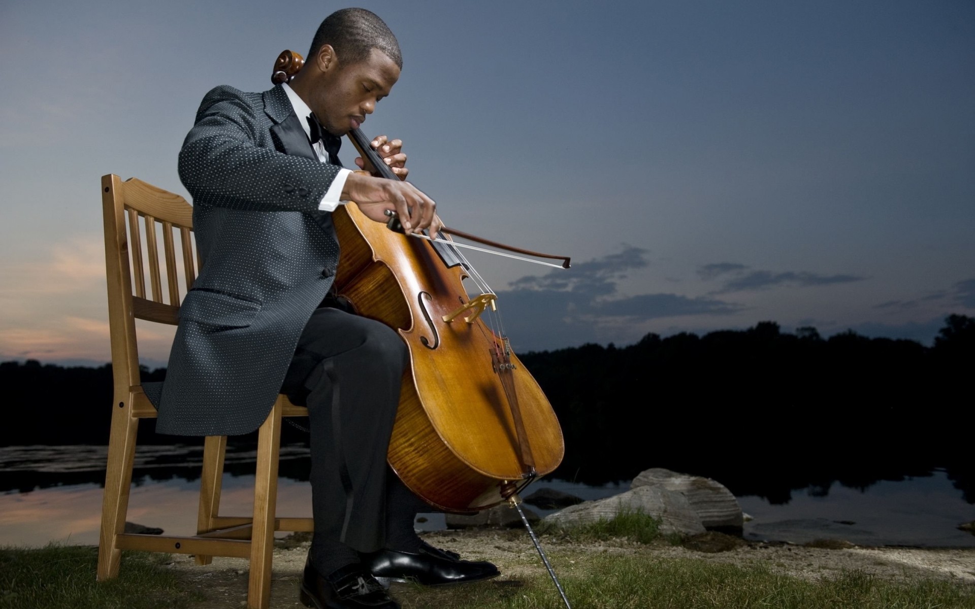 chanteur artiste homme musicien célébrité célèbre