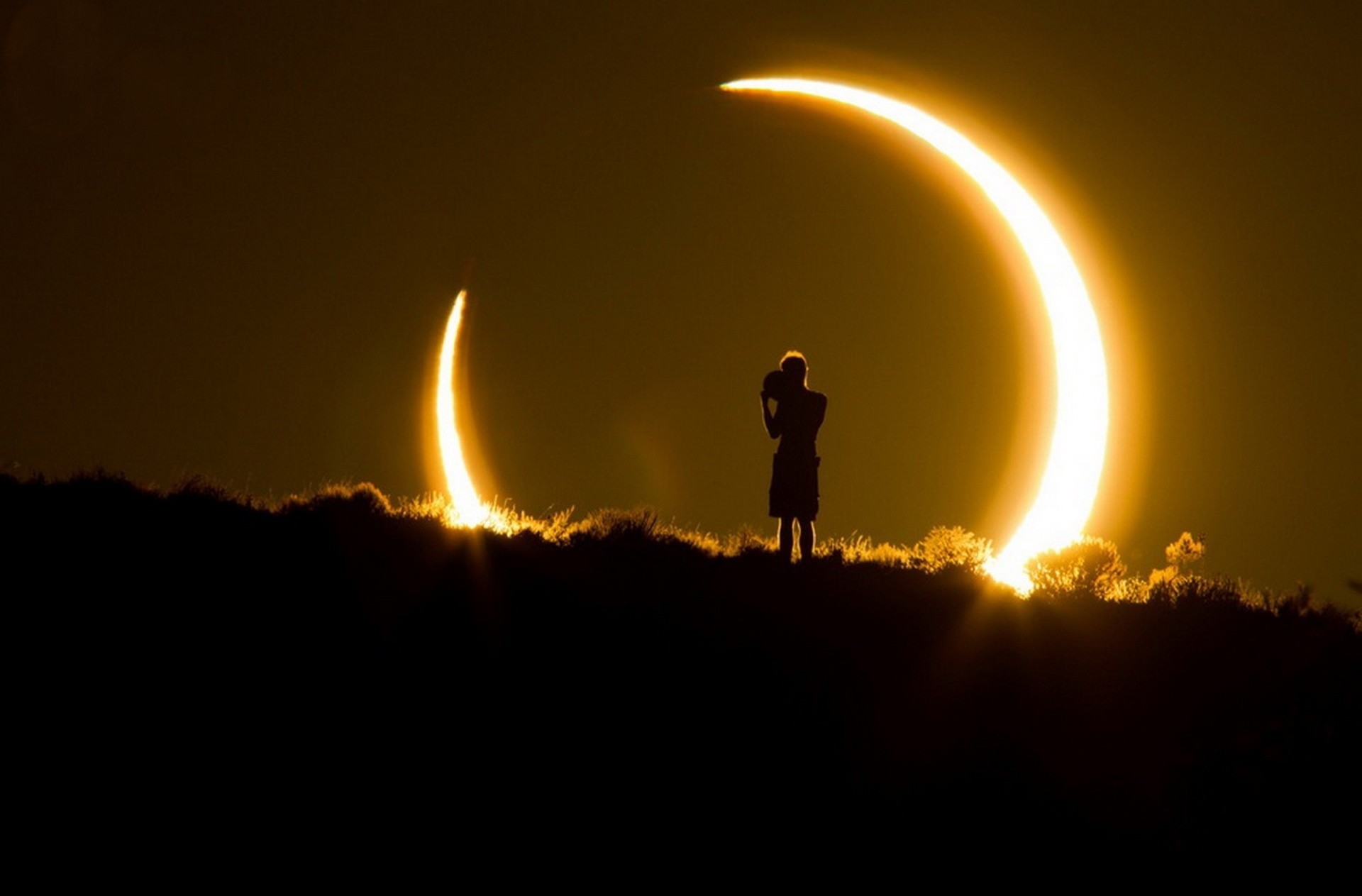 un beauty eclipse silhouette united state