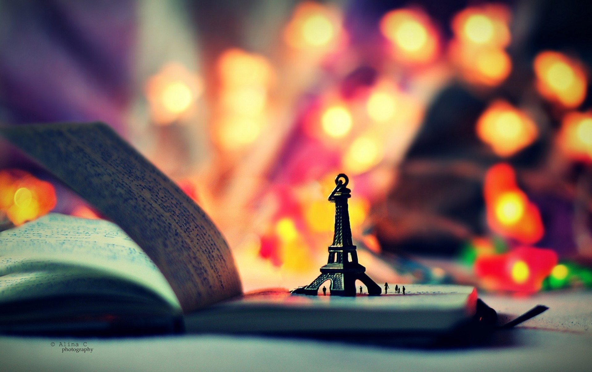 bokeh libro historias tour color eiffel