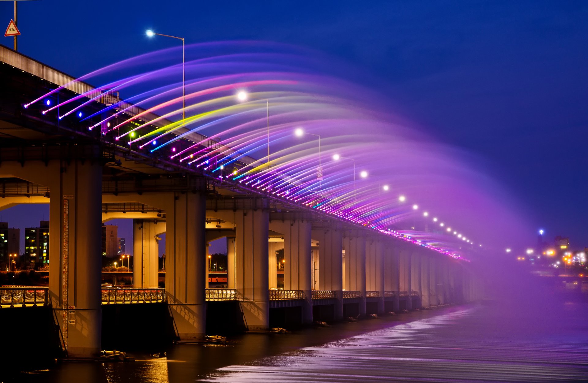 asie corée ville séoul banpobridge arc-en-ciel fontaine arc-en-ciel pont nuit lumières