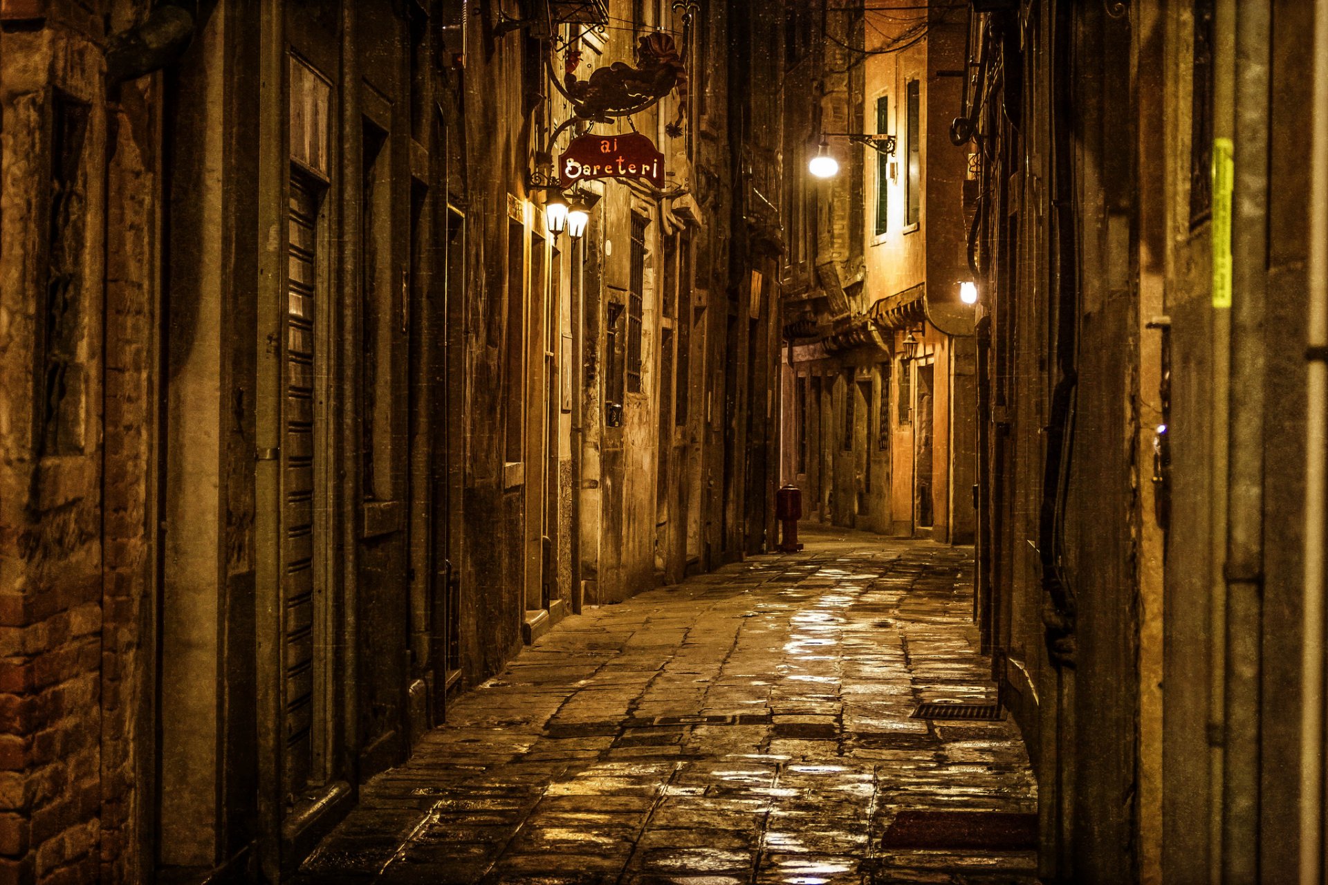 venise ville italie rue lumière soirée nuit route pierres dalles