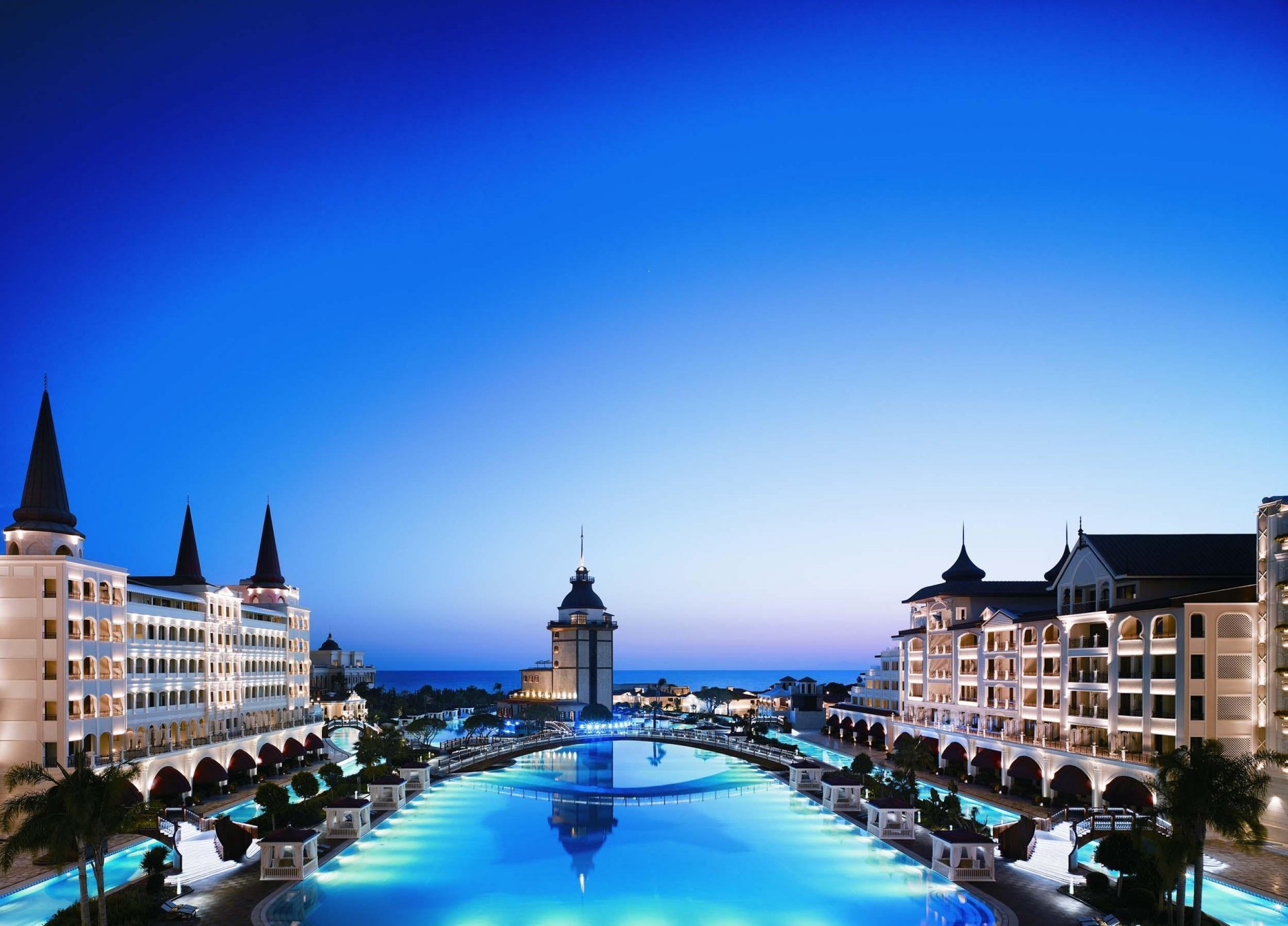 ciudad turquía hotel noche cielo arquitectura piscina puente árboles edificios mar paisaje