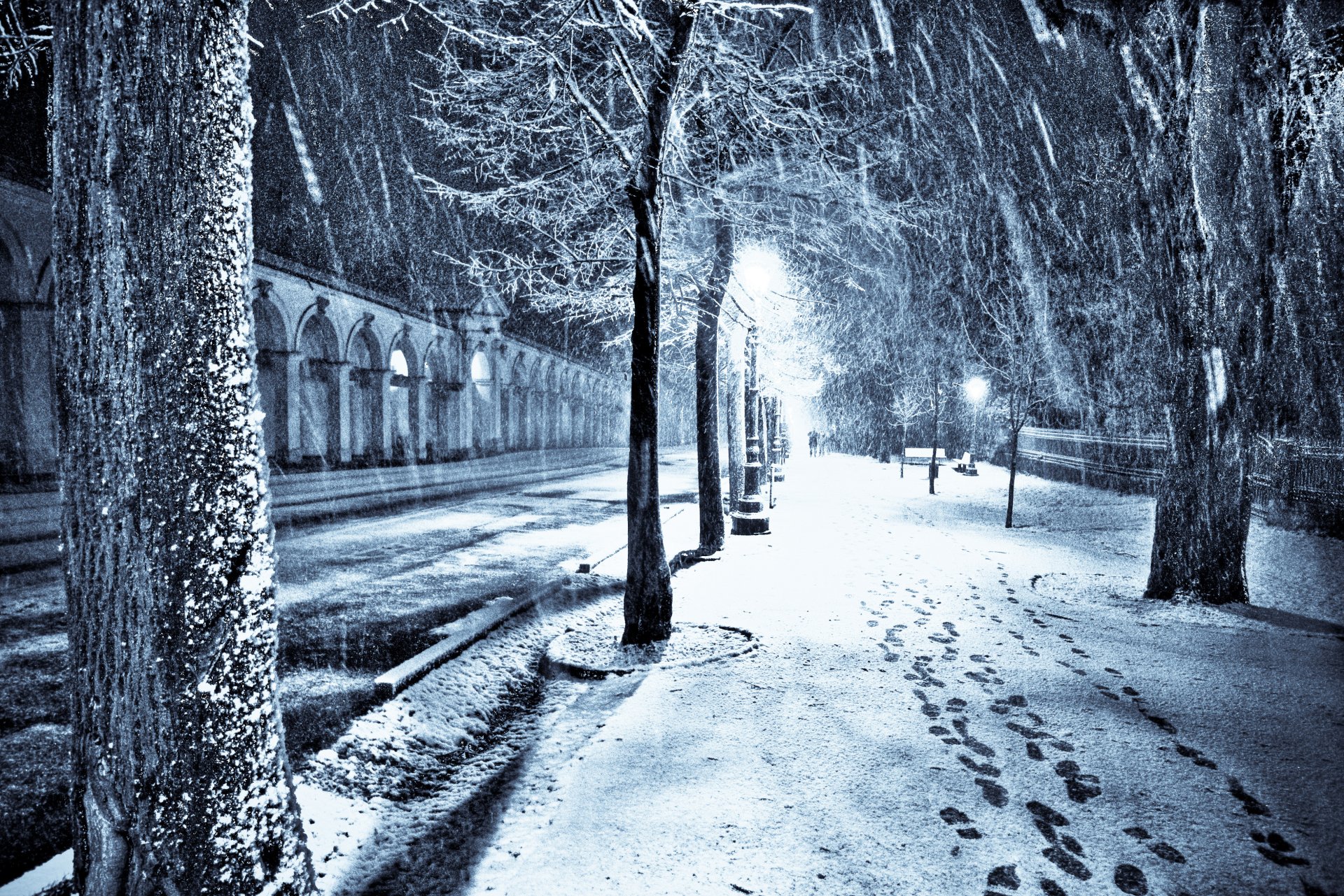 città notte strada neve aleika lanterne