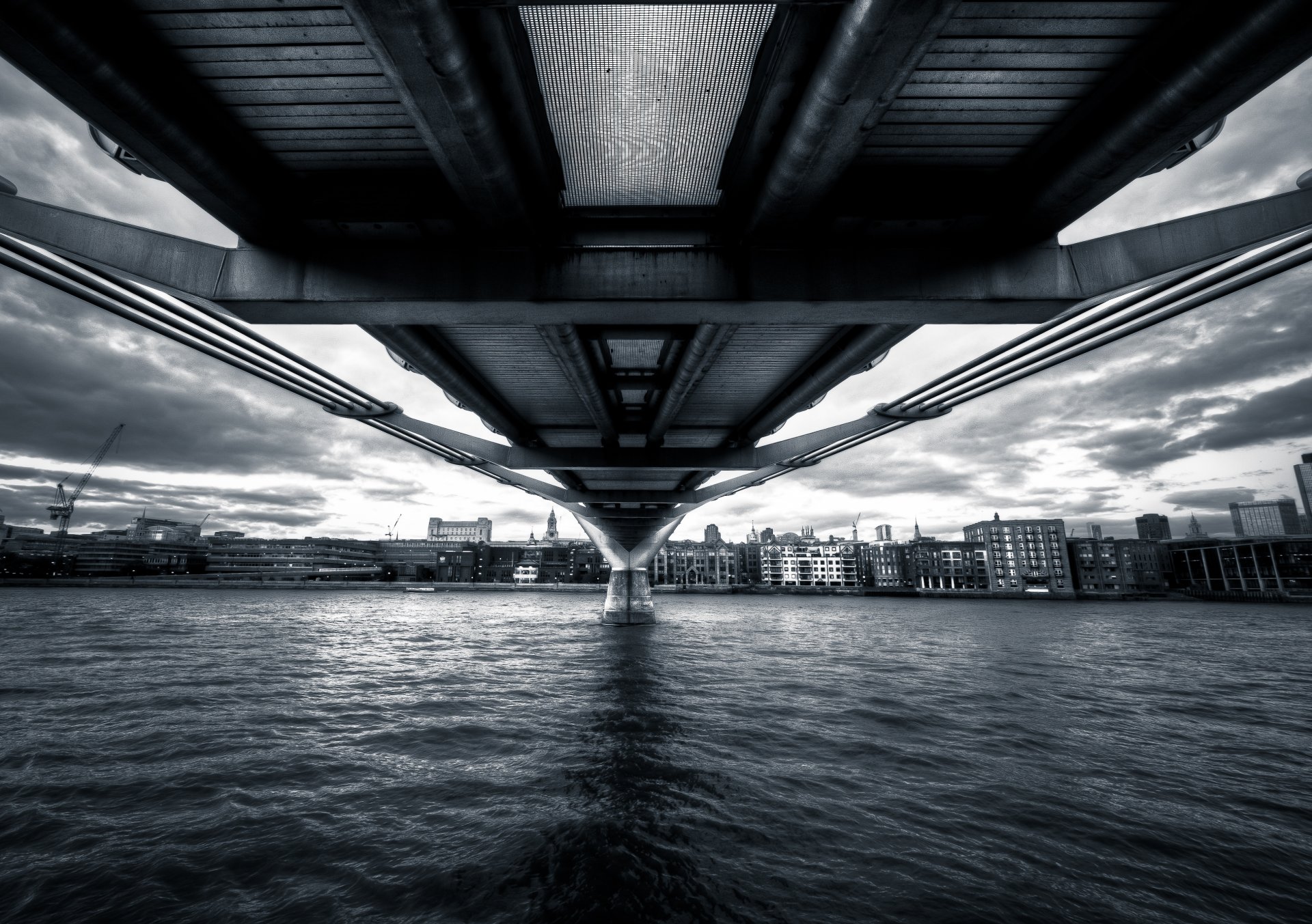 millennium bridge rzeka thames anglia londyn