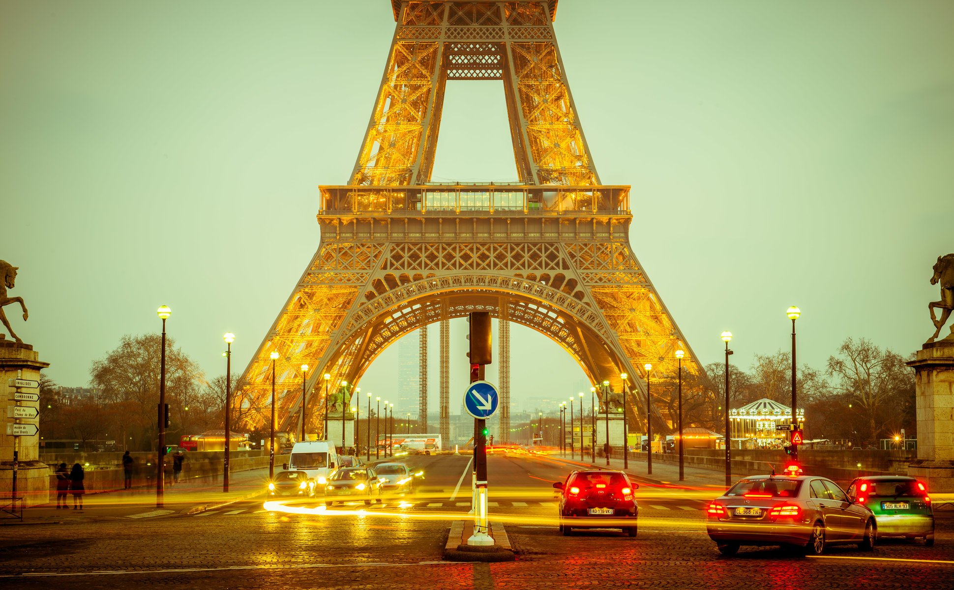 abend frankreich paris eiffelturm champs-élysées laternen beleuchtung yen-brücke maschinen