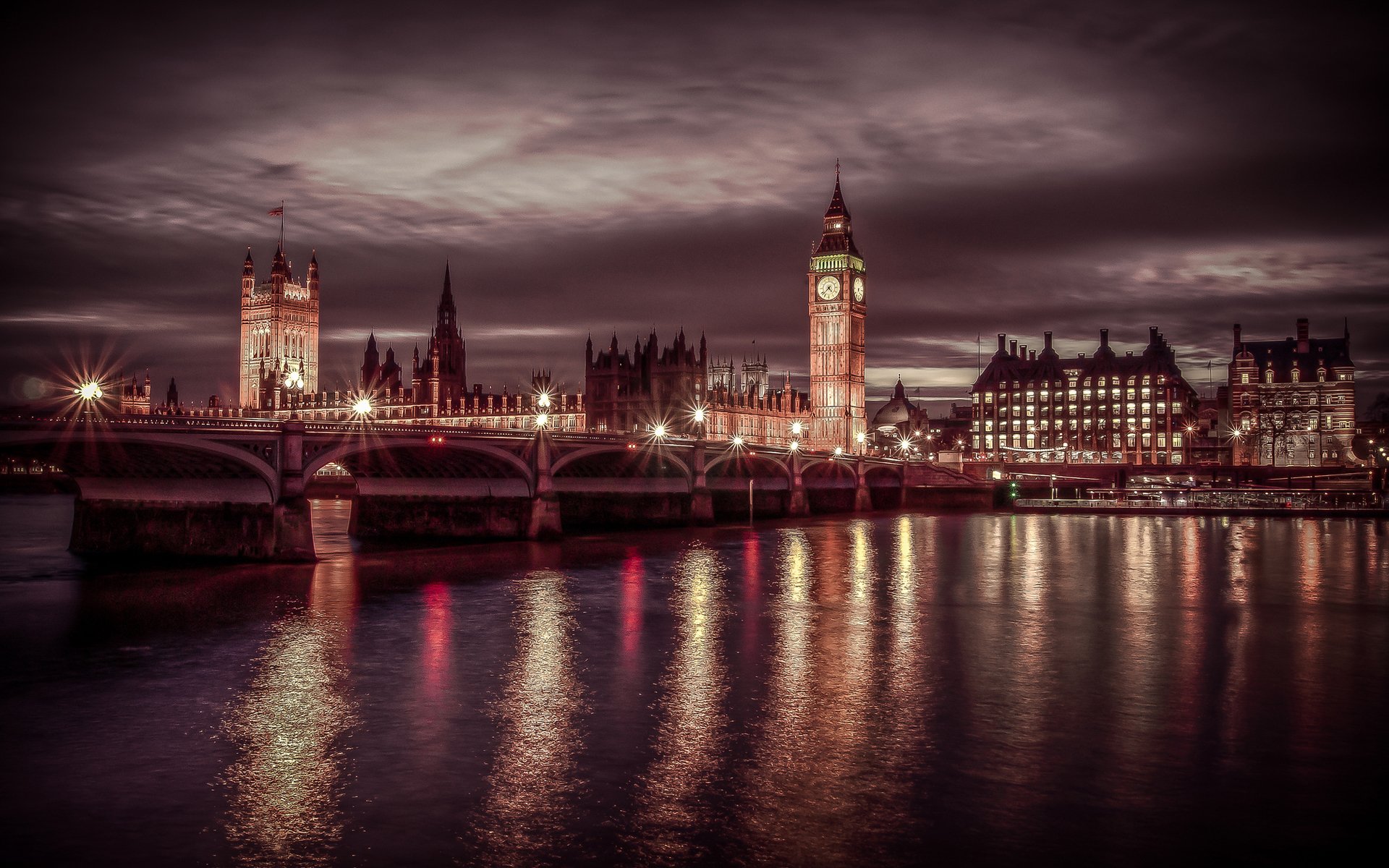 england london night light