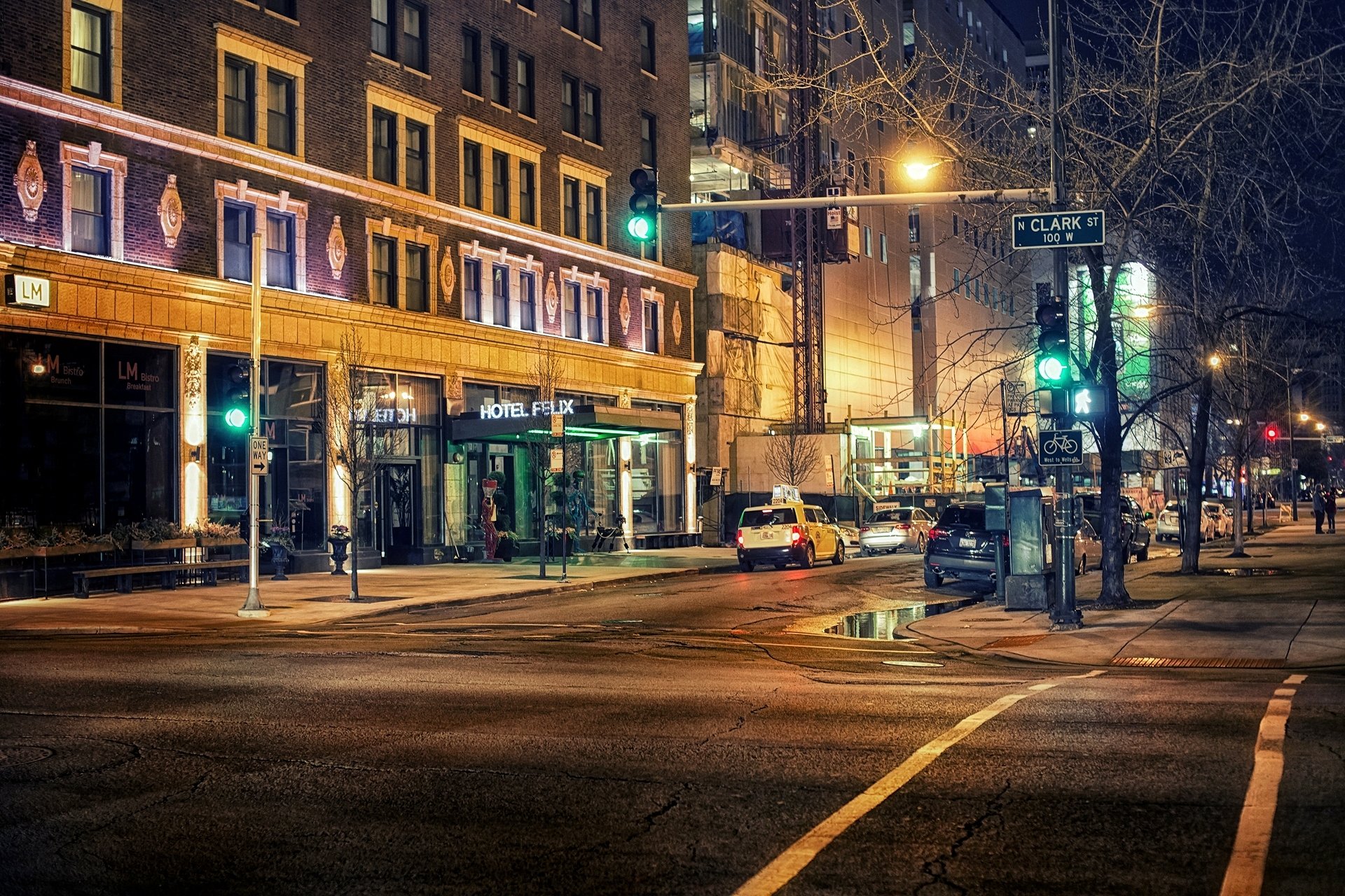 chicago illinois usa stadt nacht straße straße ampel häuser gebäude beleuchtung licht autos menschen