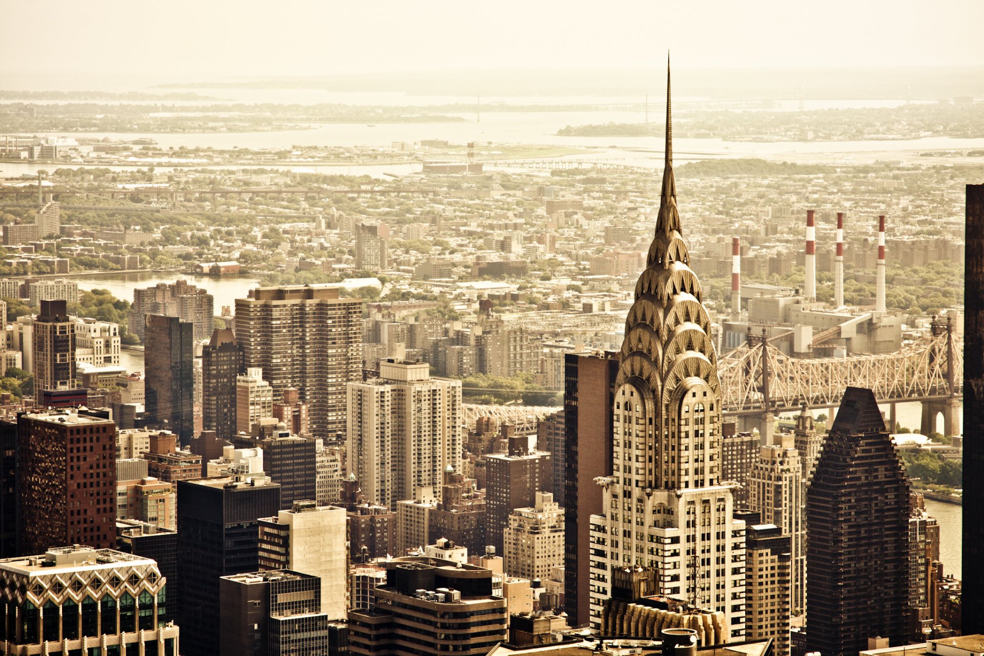 nueva york estados unidos manhattan edificio chrysler puente de queensboro puente de queensboro ciudad panorama vista rascacielos edificios casas techos rascacielos