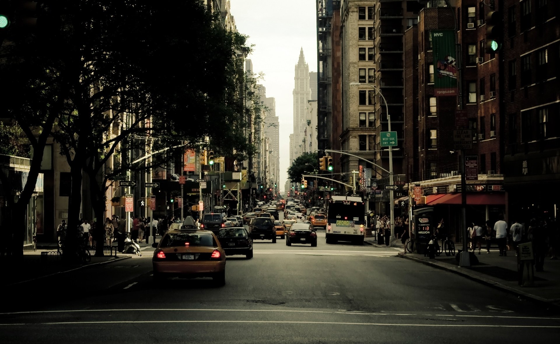 new york town america united states states skyscraper street machinery people