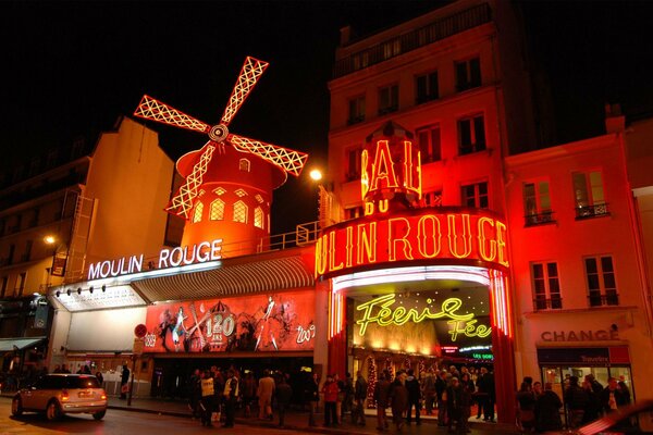 Notte Moulin Rouge