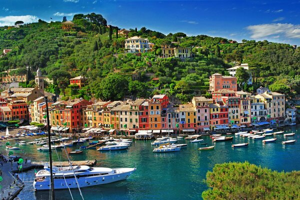 Paisaje de la hermosa costa en Italia