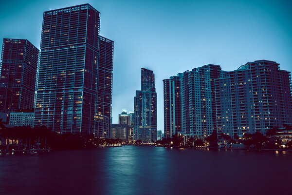 Mesmerizing Miami city at night