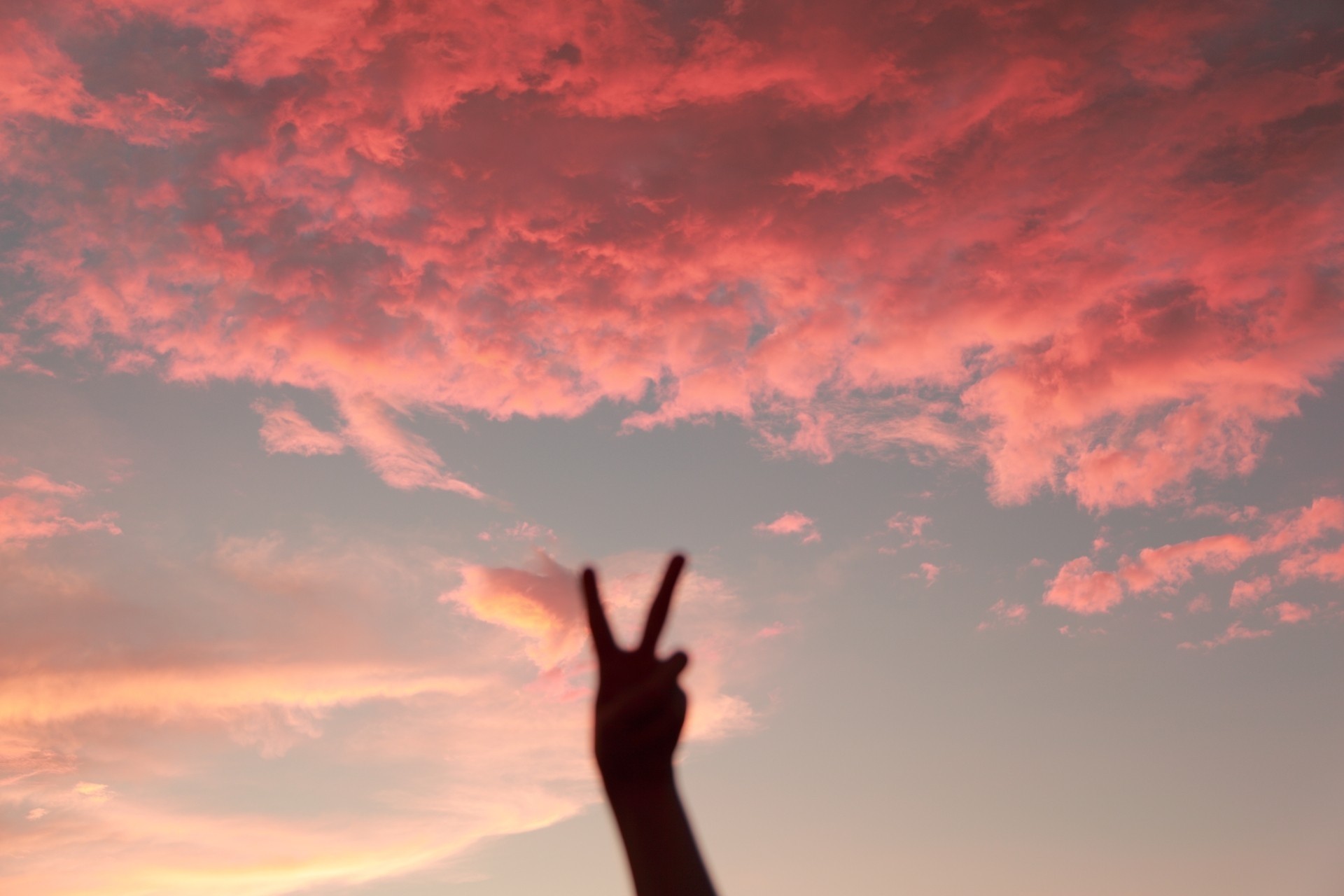 cielo nubes rosa dedo silencio