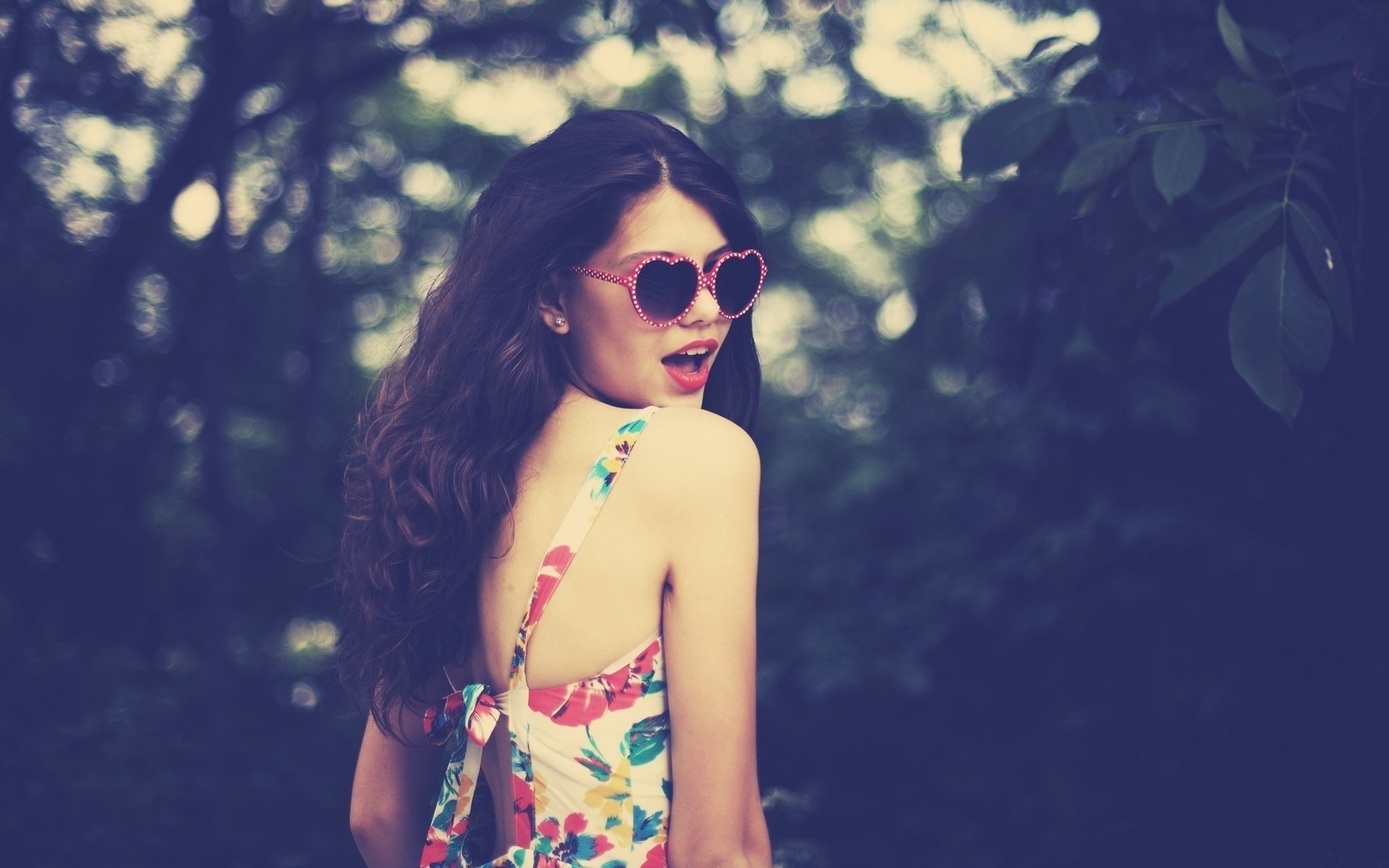 pink girl . blue hair crystals mood sunglasse