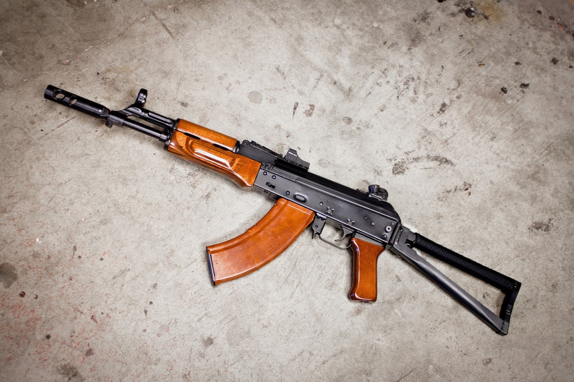 aks-74 von kalashnikov automatico