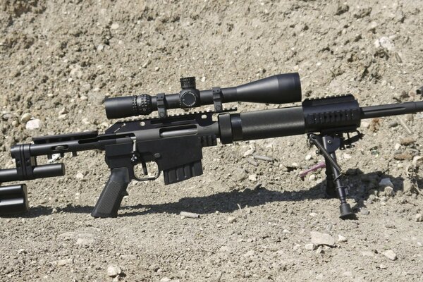 Sniper rifle with optical sight