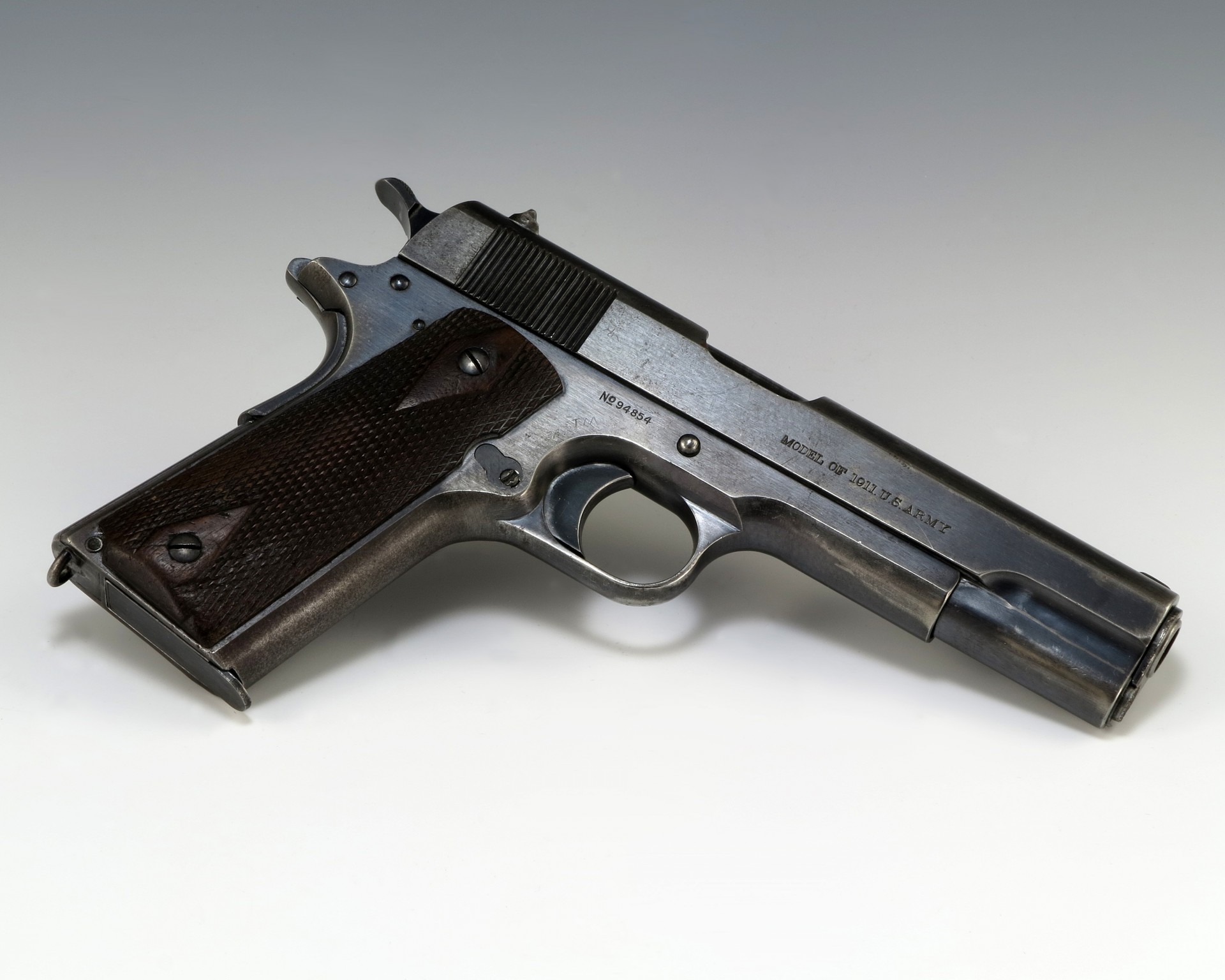 pistolet źrebak 45acp miesiąc m1911