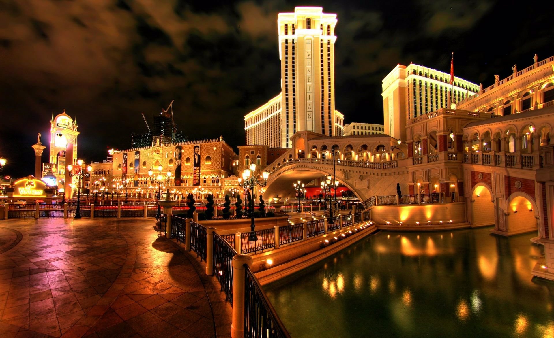 ville las vegas hôtel venise pont joliment lumineux nuit lumières brûler réflexion eau las vegas