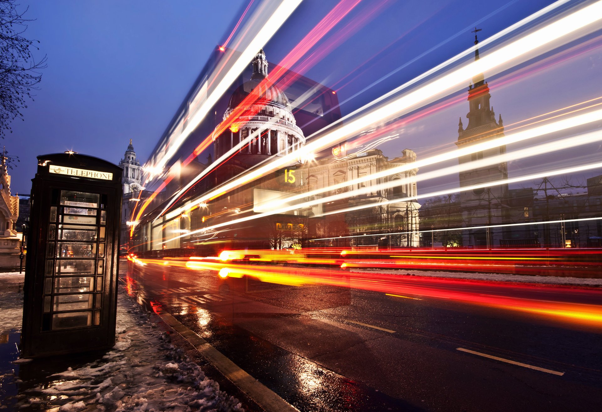 città inghilterra londra via cabina strada pozzanghere luce esposizione