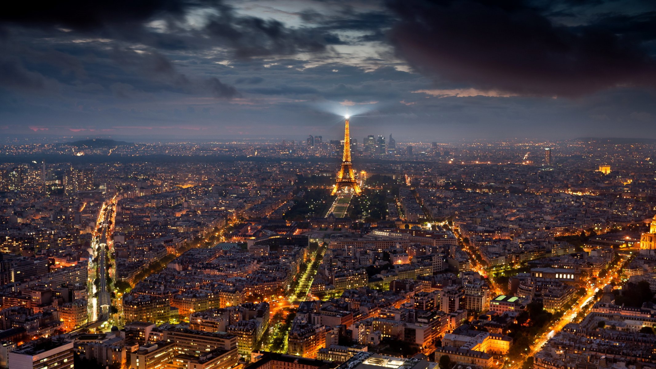 parigi città notte