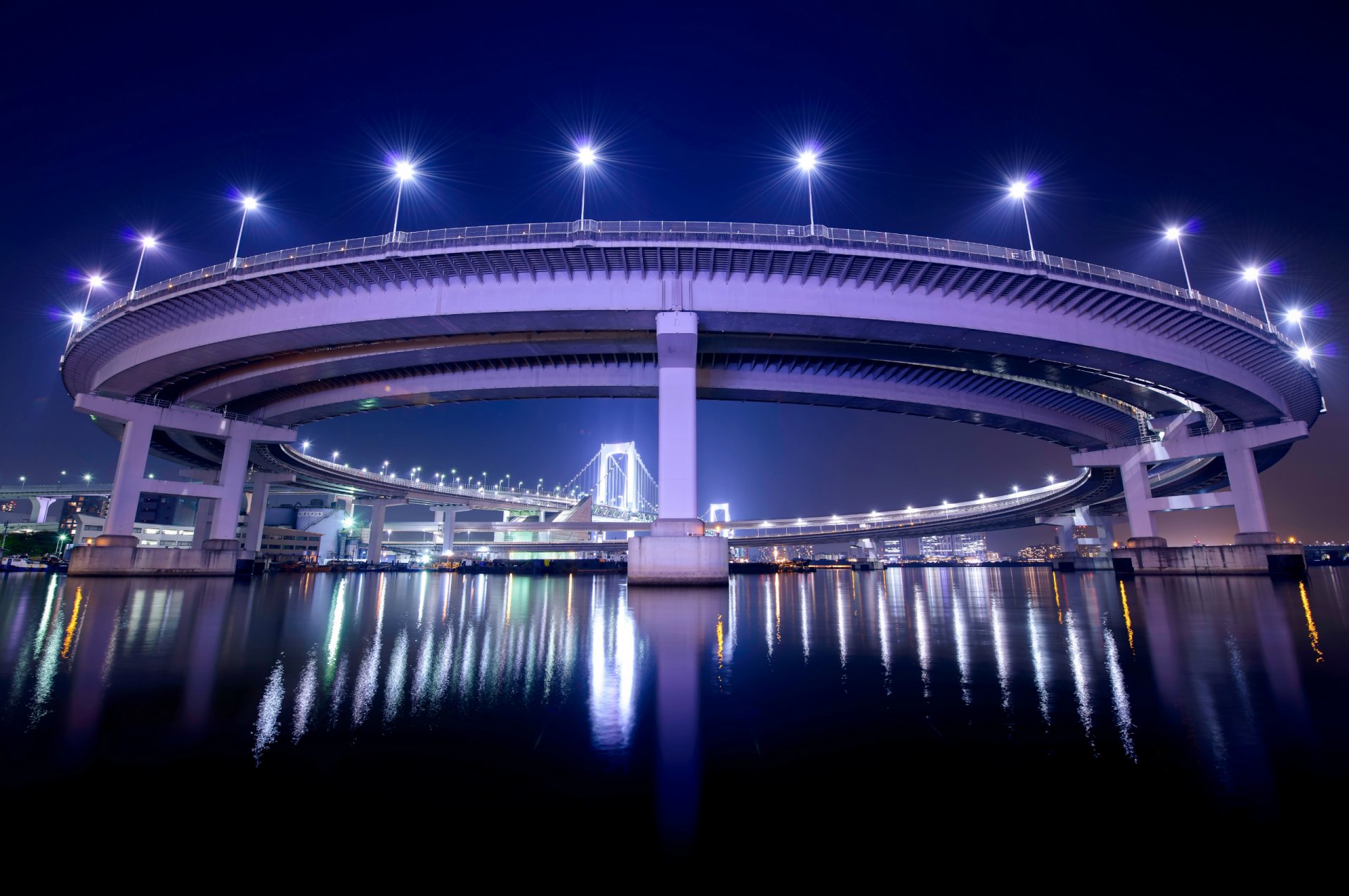 japón tokio capital noche puente luces iluminación linternas bahía reflexión