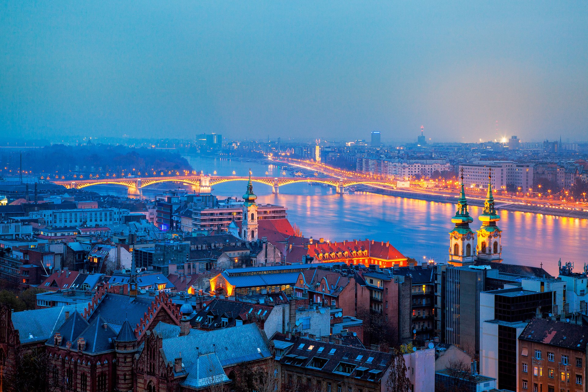 hungary budapest town night panorama buildings house river bridge lighting light