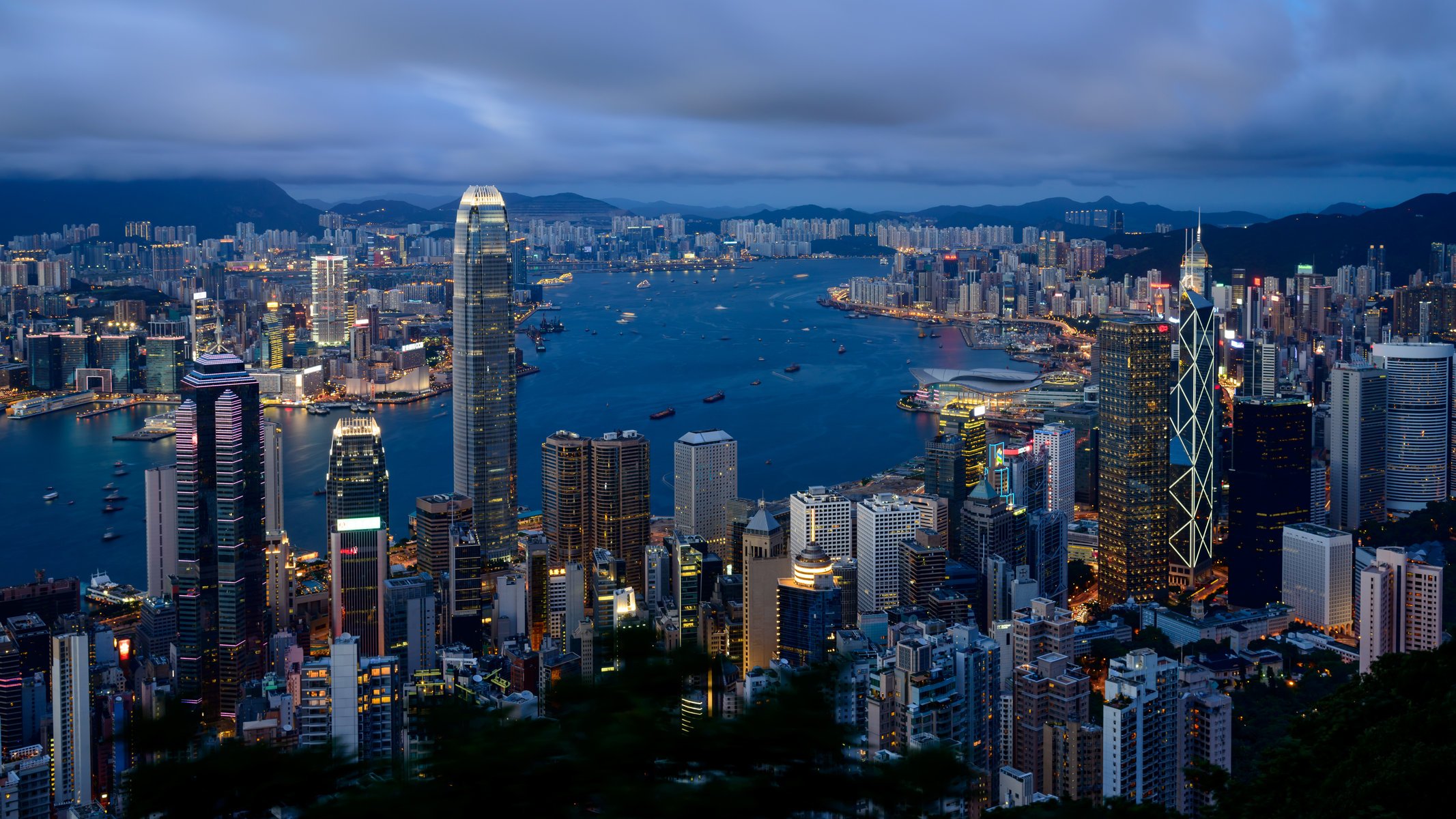 stadt hongkong morgen bewölkt