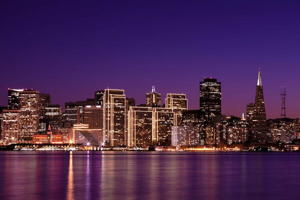 Lumières de nuit de la ville