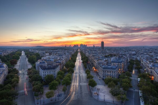 Parigi notturna. Architettura della Francia