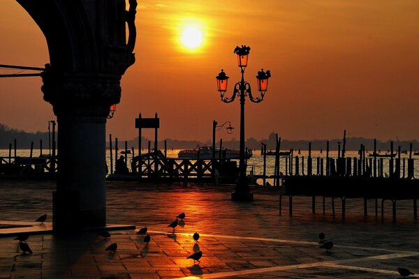 Sunset of Italy San Morocco Square