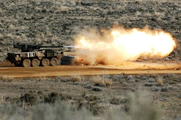 Armée feu explosion photo