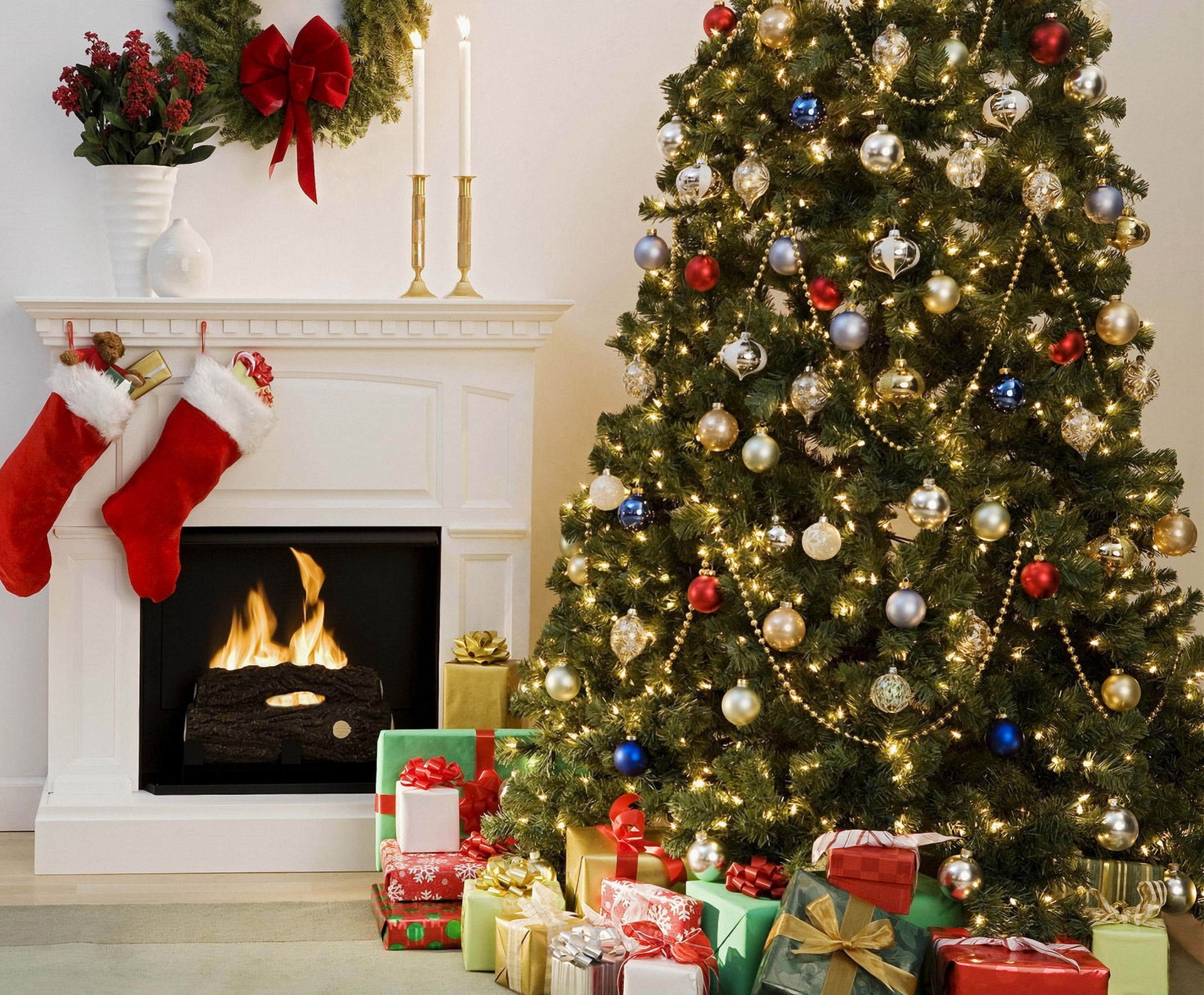 christmas tree beauty christmas new year room fireplace decorations candles boots boots candle garlands salon vaz